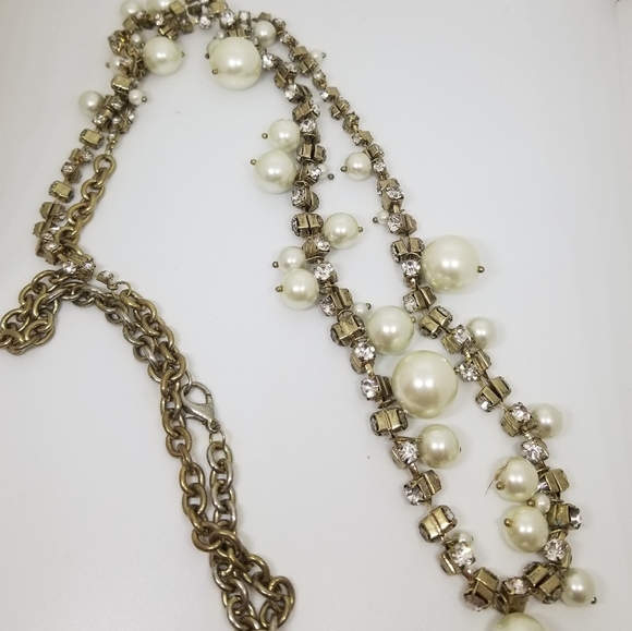 VINTAGE LONG GOLDTONE CHAIN NECKLACE WITH FAUX PEARL & CRYSTAL ACCENTS - Picture 4 of 7